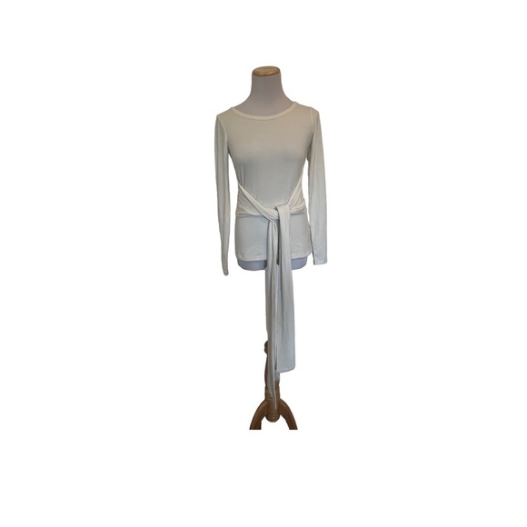 Good American Wrapped Waist Shirt Sz 2 NWT - Picture 1 of 4